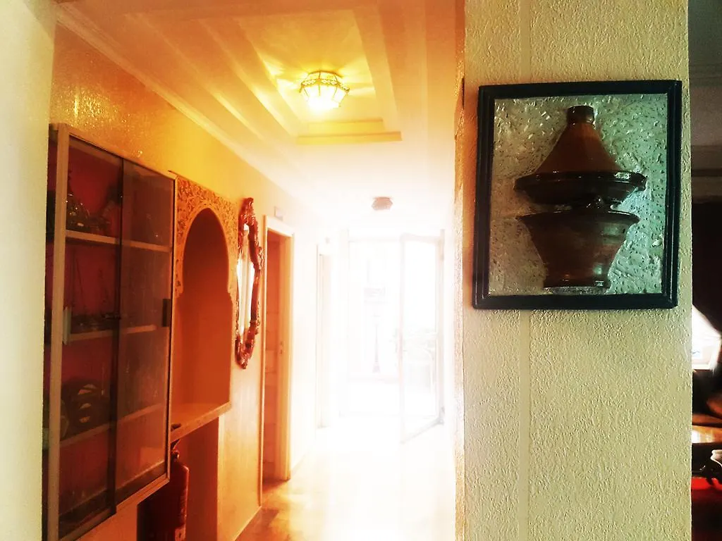 Hotel Hasna مراكش 3*,  المغرب