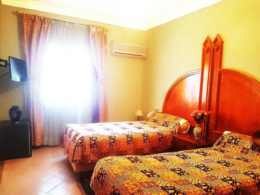 Hotel Hasna مراكش 3*,  المغرب